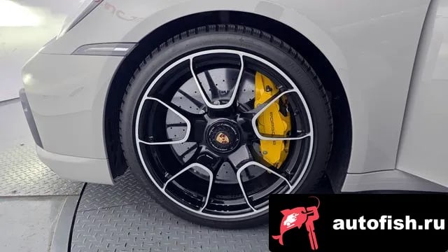 Porsche 911 911 (992) 2024 года - вид 5