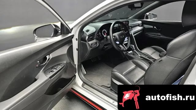 Hyundai Veloster Veloster (JS) 2020 года - похожие автомобили