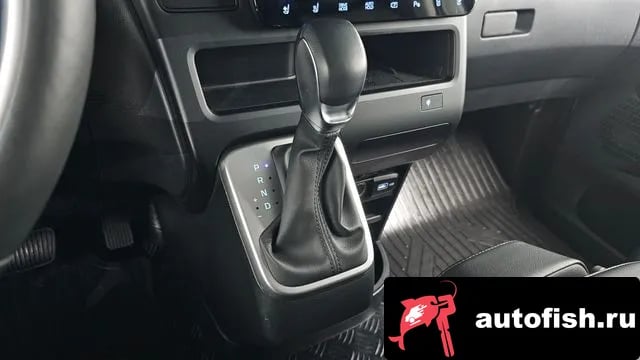 Hyundai Staria Staria 2022 года - похожие автомобили