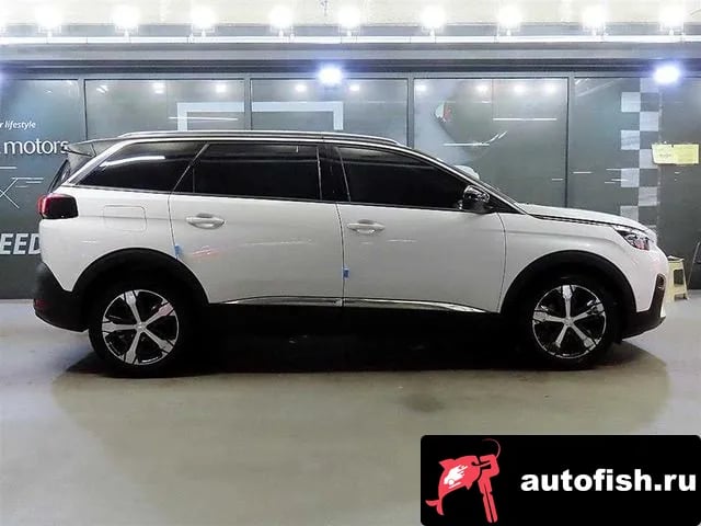 Peugeot 5008 5008 second generation 2019 года - вид 3