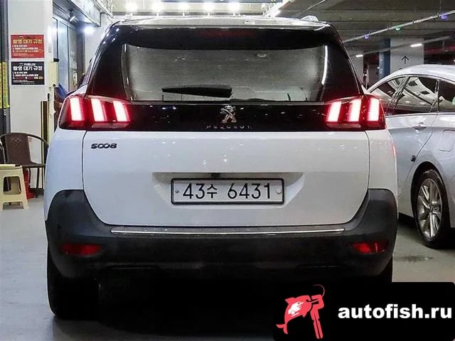 Peugeot 5008 5008 second generation 2019 года - вид 5