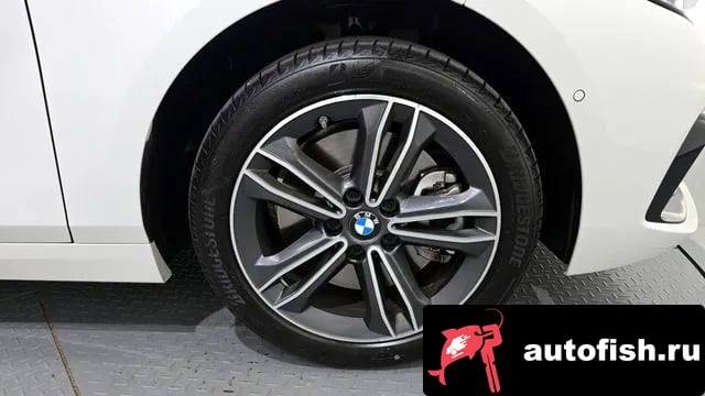 BMW 1-Series 1 Series (F40) 2024 года - вид 5