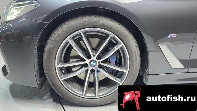 BMW 5-Series 5 Series (G30) 2021 года - вид 5