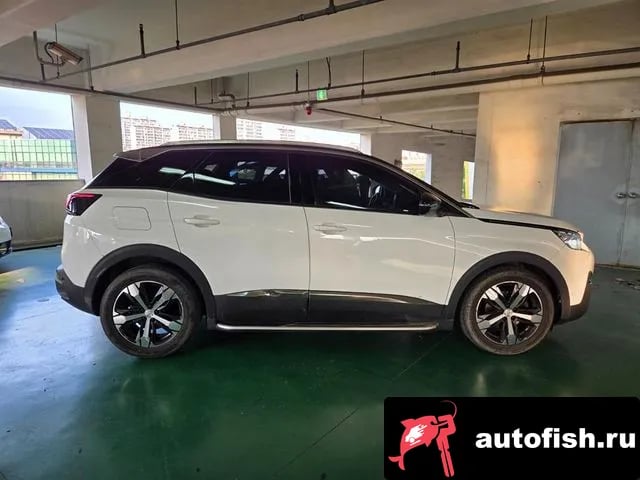 Peugeot 3008 3008 second generation 2018 года - вид 5
