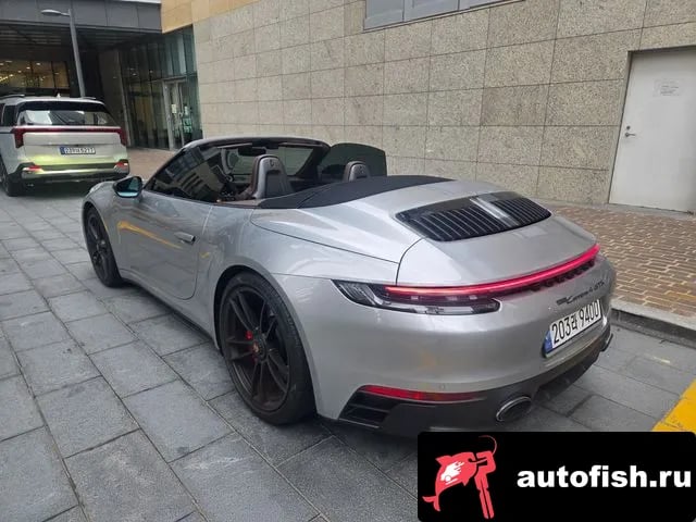 Porsche 911 911 (992) 2024 года - вид 3