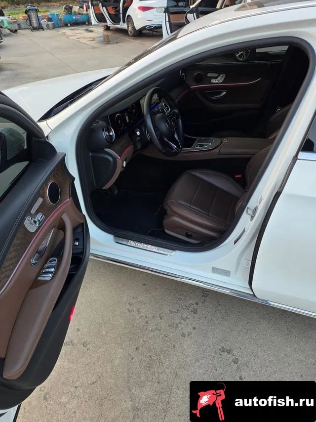 Mercedes-Benz E-Class E-Class W213 2022 года - похожие автомобили