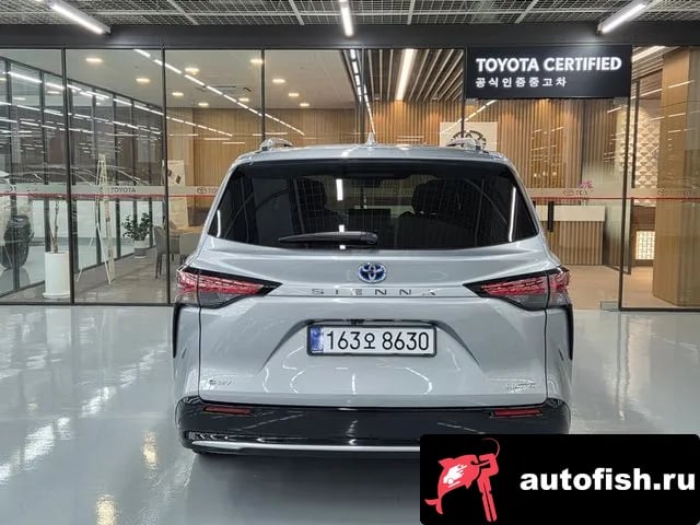 Toyota Sienna Siena 4th Generation 2025 года - вид 4