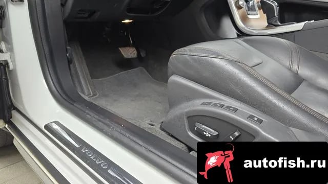 Volvo V60 V60 Cross-Country 2017 года - похожие автомобили