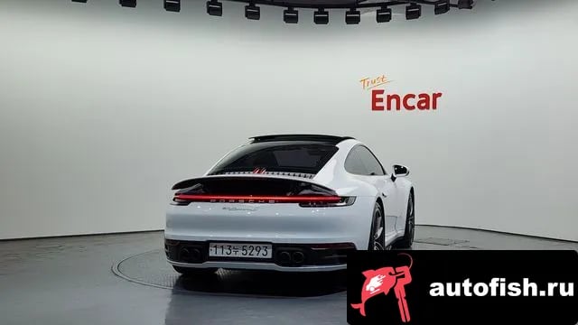 Porsche 911 911 (992) 2020 года - вид 4