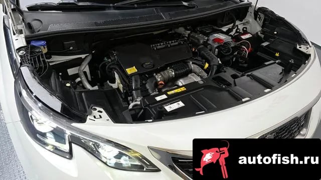 Peugeot 3008 3008 second generation 2018 года - вид 6