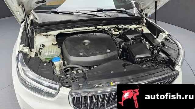 Volvo XC40 XC40 2018 года - похожие автомобили