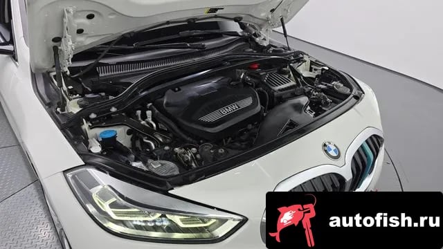 BMW 1-Series 1 Series (F40) 2020 года - вид 6
