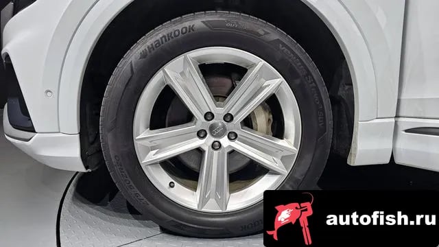 Audi Q8 Q8 (4M) 2021 года - вид 5