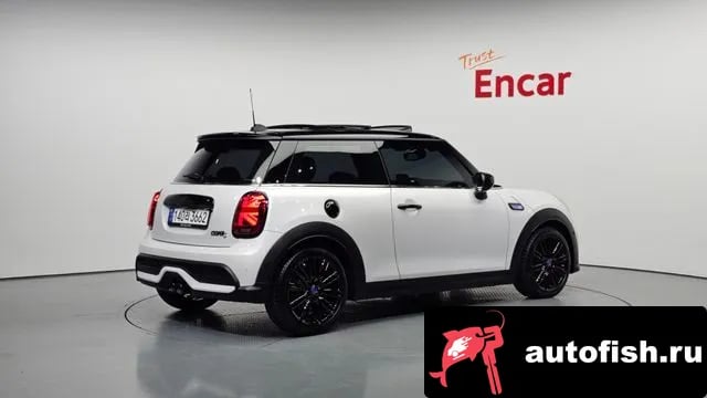 Mini Cooper Cooper S 2024 года - вид 2
