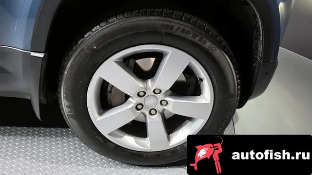 Land Rover Defender Bitdefender (L663) 2021 года - вид 5