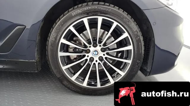 BMW 5-Series 5 Series (G30) 2018 года - вид 5