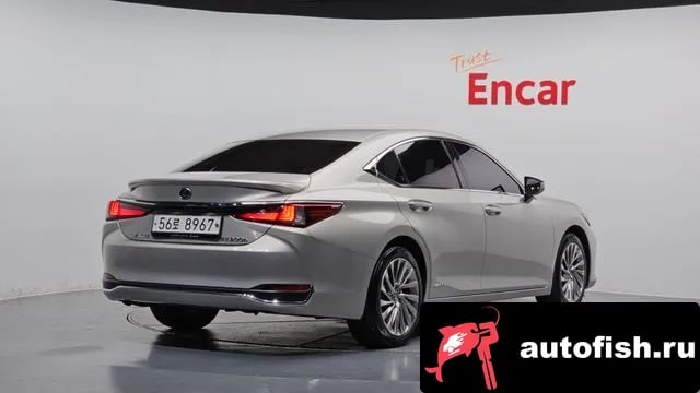 Lexus ES ES300h 7th generation 2018 года - вид 2