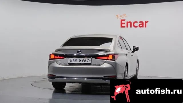 Lexus ES ES300h 7th generation 2018 года - вид 4