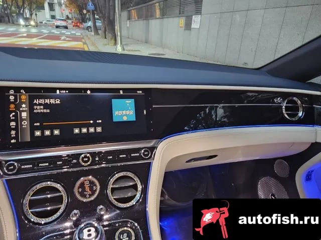 Bentley Continental Continental GT 3rd Generation 2020 года - похожие автомобили