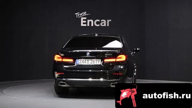 BMW 5-Series 5 Series (G30) 2022 года - вид 4