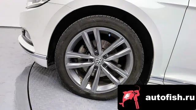 Volkswagen Passat Passat GT (B8) 2018 года - вид 5