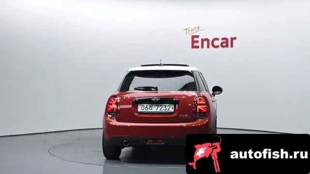 Mini Cooper Cooper D 2018 года - вид 4