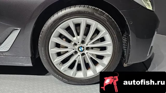 BMW 5-Series 5 Series (G30) 2020 года - вид 5