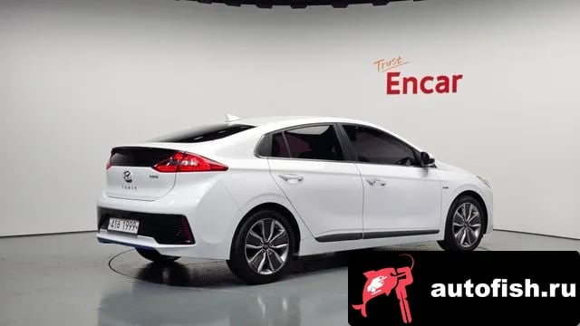 Hyundai Ioniq Ionic Hybrid 2018 года - вид 2