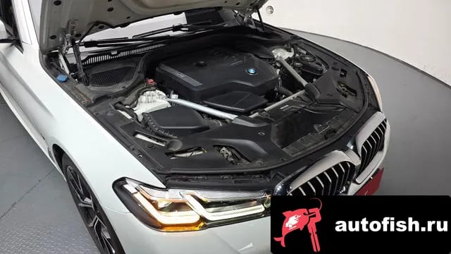 BMW 5-Series 5 Series (G30) 2021 года - вид 6