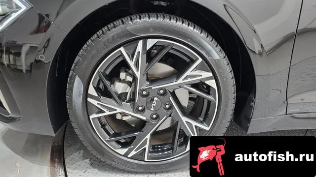 Kia K5 The New K5 Hybrid 3rd generation 2024 года - похожие автомобили