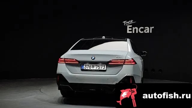 BMW 5-Series 5 Series (G60) 2025 года - вид 4