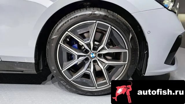 BMW 5-Series 5 Series (G60) 2025 года - вид 5