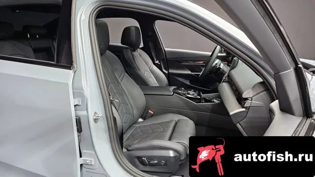 BMW 5-Series 5 Series (G60) 2025 года - похожие автомобили