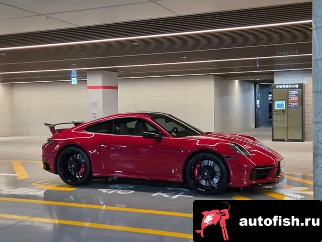Porsche 911 911 (992) 2022 года - вид 3