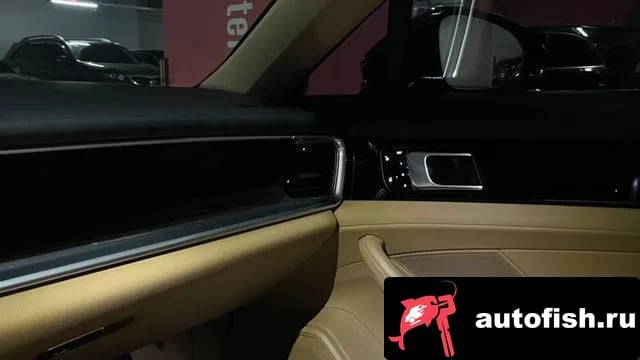 Porsche Panamera Panamera (971) 2018 года - похожие автомобили