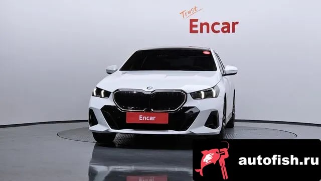 BMW 5-Series 5 Series (G60) 2025 года - вид 3