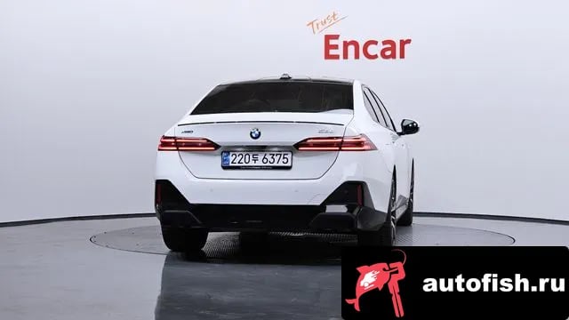 BMW 5-Series 5 Series (G60) 2025 года - вид 4