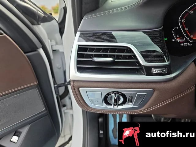 BMW 7-Series 7 Series (G11) 2020 года - похожие автомобили