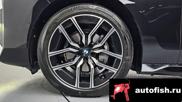 BMW 7-Series 7 Series (G70) 2025 года - вид 5