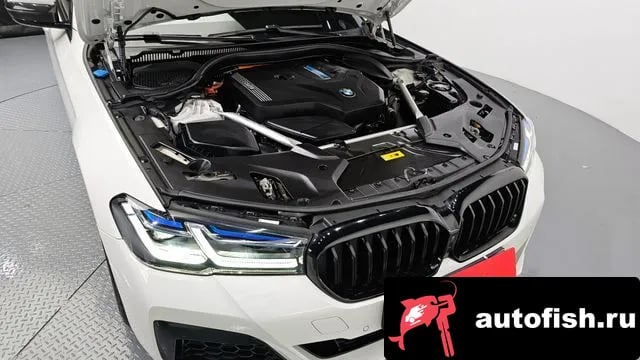 BMW 5-Series 5 Series (G30) 2021 года - вид 6