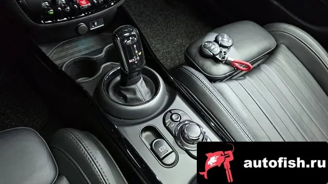 Mini Clubman Cooper S Clubman 2023 года - похожие автомобили