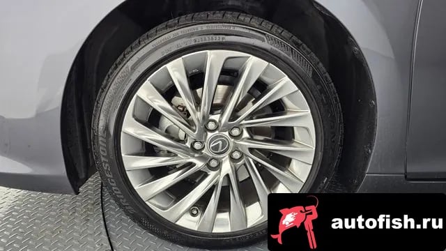 Lexus ES ES300h 7th generation 2022 года - вид 5