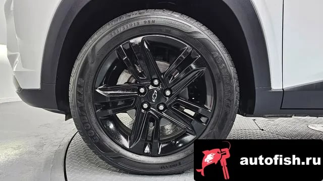 Chevrolet (GM Daewoo) Trax Trax Crossover 2023 года - вид 5