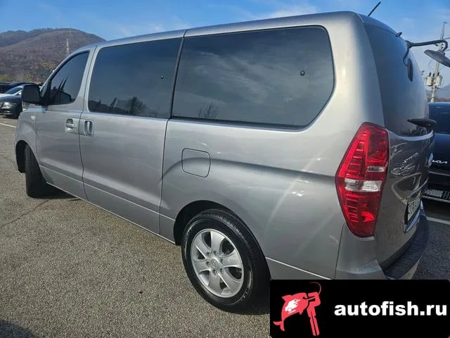 Hyundai Starex The New Grand Starex 2020 года - вид 2