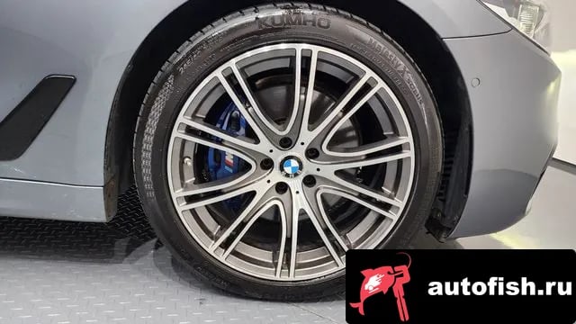 BMW 5-Series 5 Series (G30) 2018 года - вид 5