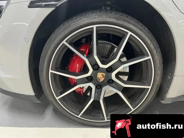 Porsche Taycan Taikan 2024 года - вид 5