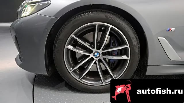BMW 5-Series 5 Series (G30) 2023 года - вид 5