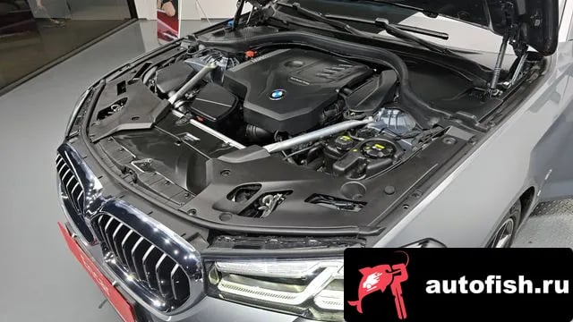 BMW 5-Series 5 Series (G30) 2023 года - вид 6