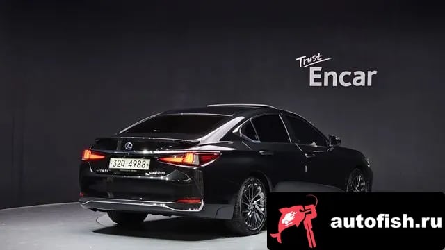 Lexus ES ES300h 7th generation 2018 года - вид 2