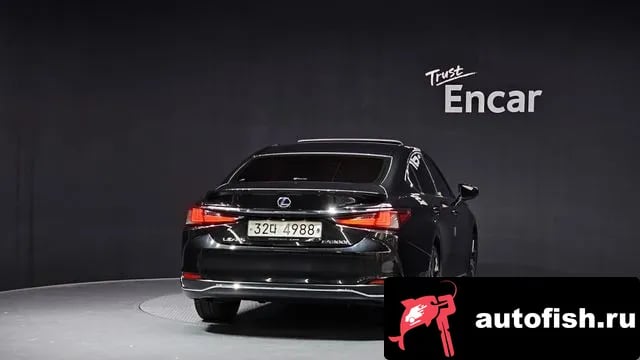 Lexus ES ES300h 7th generation 2018 года - вид 4